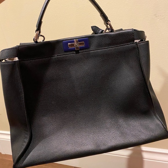 Fendi Handbags - Fendi peekaboo x-tote